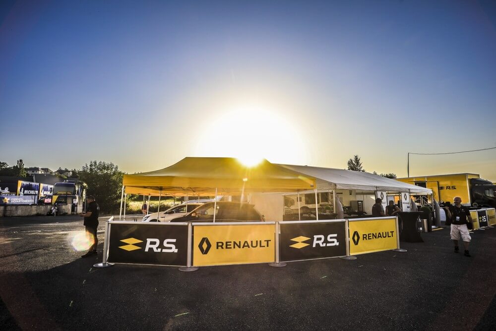 Tente pliante paddock de rallye Renault Sport
