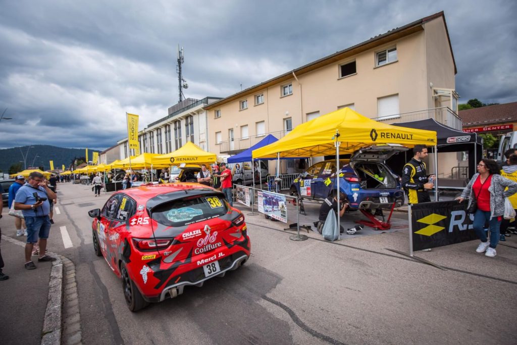 Paddock rallye Renault, tente pliante 3x6m